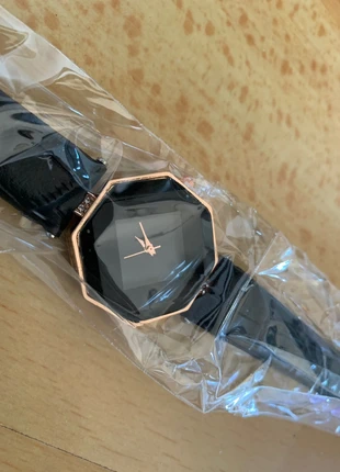 Montre + accessoires , marke: Accessoires, zustand: Neu, mit Etikett, größe: Einheitsgröße, 10,00 €, 11,20 € inklusive Vinted-Käuferschutz