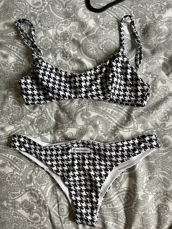Bikini due pezzi bianco e nero 4