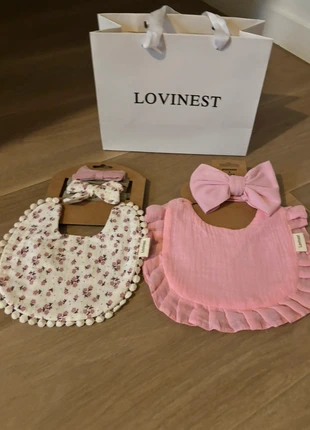 Lot de bavoirs Lovinest, marque: Lovinest, état: Neuf sans étiquette, 15,00 €, 16,45 € Protection acheteurs incluse