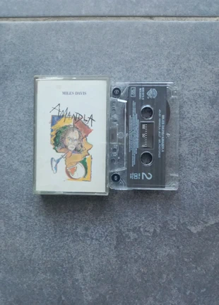 Miles , marque: Miles Davis, état: Très bon état, taille: Prématuré, jusqu'à 44cm, 5,00 €, 5,95 € Protection acheteurs incluse