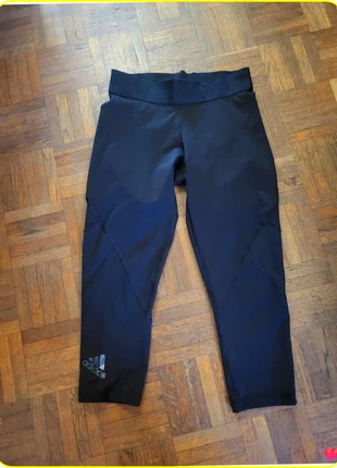 Magnifique Legging court Adidas taille S Ref 19IT236, brand: adidas, condition: Very good, size: S / 36 / 8, €9.30, €10.47 includes Buyer Protection