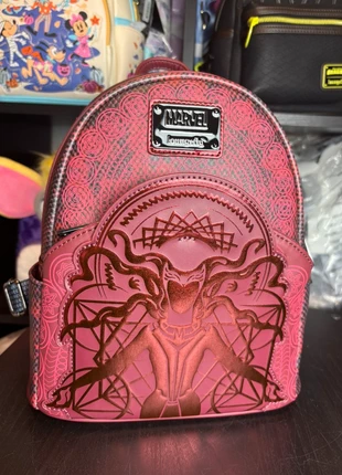 Loungefly Scarlet Witch Mini Backpack, marque: Loungefly, état: Neuf avec étiquette, 150,00 €, 158,20 € Protection acheteurs (Pro) incluse