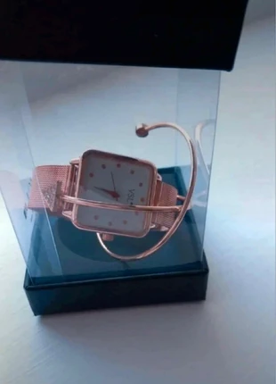 🌹 Ensemble Montre et 2 Bracelet Elégant neuf 🌹, condition: New with tags, size: One size, €10.00, €11.20 includes Buyer Protection