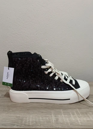 Platform sneakers with sequins - New with tags, marca: Lefties, estado: Nuevo con etiquetas, tamaño: 39, 17,50 €, 19,08 € Protección al comprador incluida