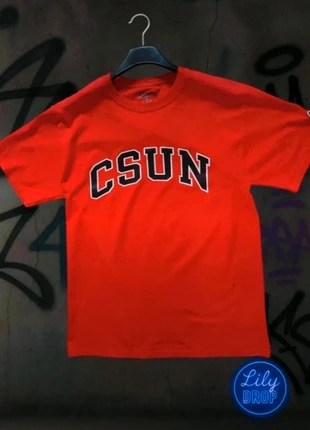 T-shirt Rouge Champion CSUN M, marque: Champion, état: Très bon état, taille: M, 8,50 €, 9,63 € Protection acheteurs incluse