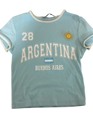 T-shirt Argentina “Buenos Aires”, marca: Bershka, estado: Muy bueno, tamaño: XS / 34 / 6, 3,00 €, 3,85 € Protección al comprador incluida