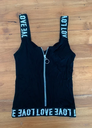 Black crop top, marca: H&M Divided, estado: Nuevo sin etiquetas, tamaño: Talla única, 4,00 €, 4,90 € Protección al comprador incluida