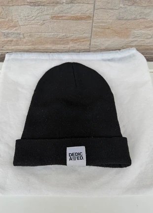 Cappello nero invernale caldo in cotone biologico Beanie unisex nero minimal eco-friendly, brand: DEDICATED, condizioni: Ottime, taglia: Taglia unica, €15.00, €16.45 include la Protezione acquisti