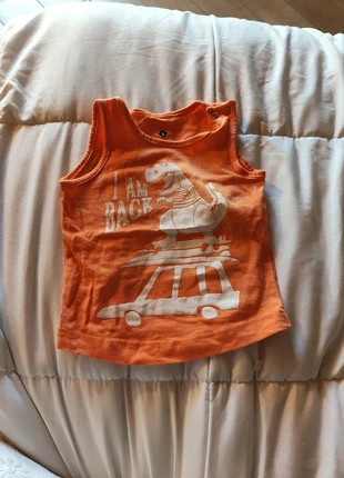 Canottiera arancione, brand: Grain de Blé, condizioni: Ottime, taglia: 1-3 mesi / 56 cm, €1.00, €1.75 include la Protezione acquisti