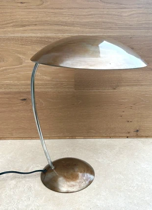 Rusty Patinated Bauhaus Industrial Desk Lamp - H38cm Original Production 1970, marke: Bauhaus Design, zustand: Sehr gut, 110,00 €, 116,20 € inklusive Vinted-Käuferschutz