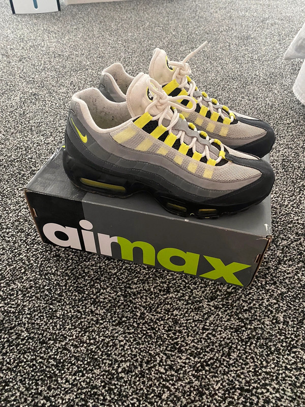Nike Air Max 95 Neon UK 8