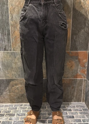 Jean noir pull&bear taille S excellent état, marke: Pull & Bear, zustand: Neu, größe: S / 36 / 8, 7,00 €, 8,05 € inklusive Vinted-Käuferschutz