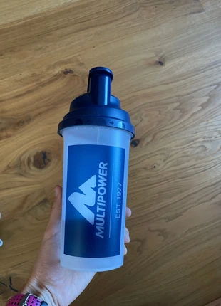 Shaker, zustand: Neu, mit Etikett, 3,00 €, 3,85 € inklusive Vinted-Käuferschutz
