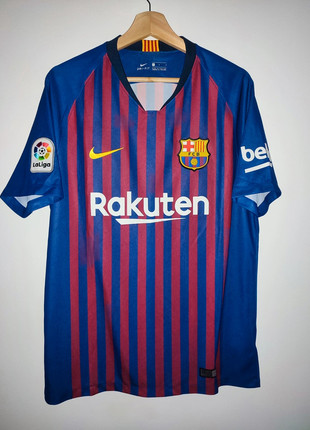 Maillot de football FC Barcelone saison 2018 / 2019, marque: Nike, état: Très bon état, taille: L, 49,00 €, 52,15 € Protection acheteurs incluse