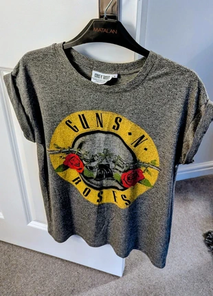 Guns N Roses ladies t-shirt size 10, condition: Very good, size: M / 10, £3.00, £3.85 includes Buyer Protection