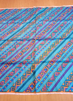 Vintage scarf in printed wool., brand: true vintage, condizioni: Ottime, €10.00, €11.20 include la Protezione acquisti