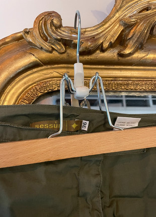 Pantalon kaki , marque: Sessun, état: Très bon état, taille: S / 36 / 8, 12,00 €, 13,30 € Protection acheteurs incluse