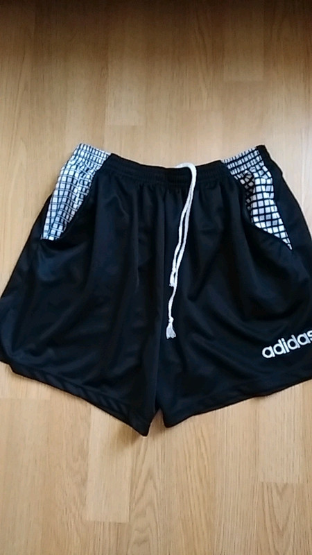 Short discount adidas noir