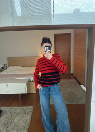 Rood gestreepte trui, merk: Modern Style, staat: Goed, maat: M / 38 / 10, € 5,00, € 5,95 inclusief Kopersbescherming