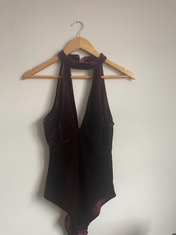 New look Burgundy red velvet body suit plunge halter neck size 8