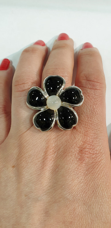 Tres jolie bague argent 925 fleur onyx et nacre Vinted