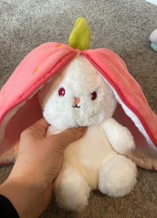 Kuschelhase / Peluche lapin, brand: Peluche, condition: Very good, size: Preemie, up to 44cm, €5.00, €5.95 includes Buyer Protection