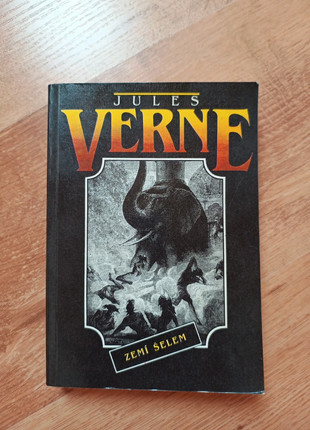 Obrázek k inzerátu: Jules Verne, Zemí šelem