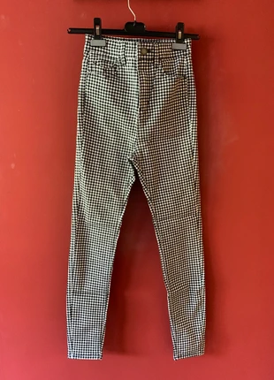 Jeans skinny super high waist cuadros Stradivarius - Nuevos, marque: Stradivarius, état: Neuf sans étiquette, taille: XS / 34 / 6, 7,00 €, 8,05 € Protection acheteurs incluse