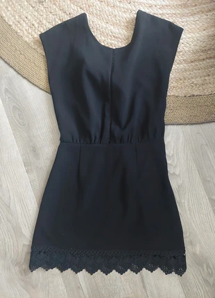 Robe noire opullence neuve t M, merk: Opullence, staat: Nieuw zonder prijskaartje, maat: M / 38 / 10, € 16,00, € 17,50 inclusief Kopersbescherming