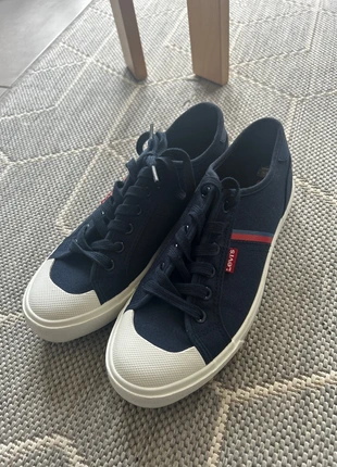 Basket Bass square, marca: Levi's, estado: Nuevo sin etiquetas, tamaño: 38, 15,00 €, 16,45 € Protección al comprador incluida