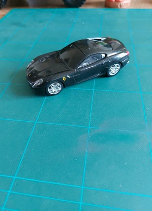 Schell v-power ferrari 599 1/43 pullback, merk: Shell, staat: Goed, maat: Universeel, € 4,00, € 4,90 inclusief Kopersbescherming