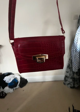 dark red crocodile textured handbag, brand: Primark, condition: New without tags, £5.00, £5.95 includes Buyer Protection