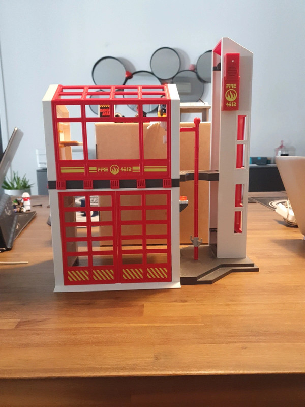 Playmobil Caserne de pompiers avec alarme