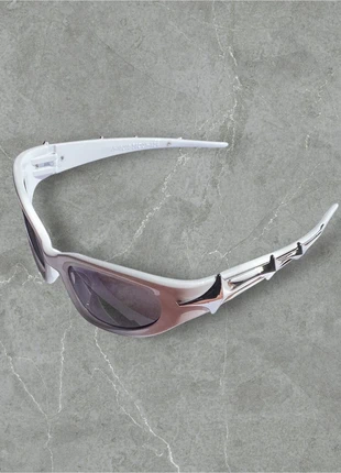 Lunettes de soleil vintage y2k neuves femme homme, marque: Vintage Dressing, état: Neuf sans étiquette, 5,00 €, 5,95 € Protection acheteurs incluse