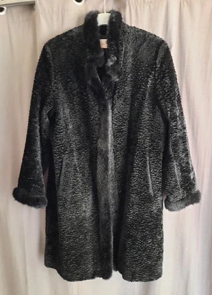 Beau manteau aspect bouclé et fausse fourrure taille 40, marca: Lewinger, estado: Muito bom, tamanho: L / 40 / 12, €30.00, €32.20 inclui Proteção do Comprador