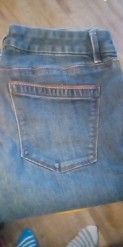 Ladies crop jeans 1