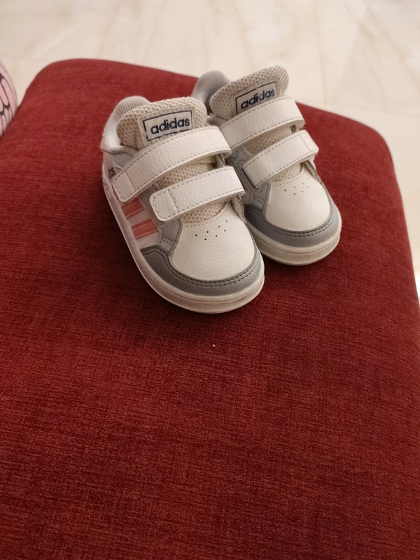 Adidas bambina numero 20 Vinted