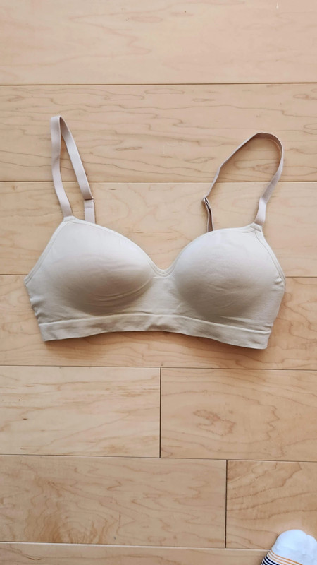 Felina Lingerie Wire-Free Bra Beige size M 1