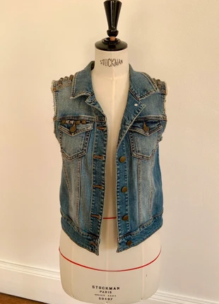 Veste sans manche en jean , marca: Femme, estado: Muy bueno, tamaño: S / 36 / 8, 12,00 €, 13,30 € Protección al comprador incluida