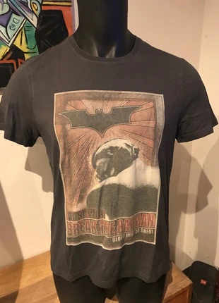 Tee shirt rare gris the dark knight rises L, marke: The dark knight rises, zustand: Gut, größe: L, 17,00 €, 18,55 € inklusive Vinted-Käuferschutz