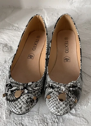 Ballerine texto effet serpent , marca: Texto, estado: Muito bom, tamanho: 38, €8.00, €9.10 inclui Proteção do Comprador