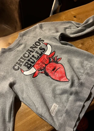 Sweat-shirt, brand: Two Angle, condition: Very good, size: M, €9.00, €10.15 includes Buyer Protection