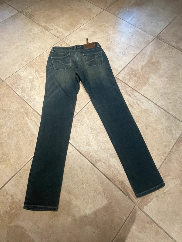 Women's Overhauled skinny jeans. Size 28. 3