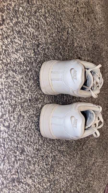 Black nike air force junior sales