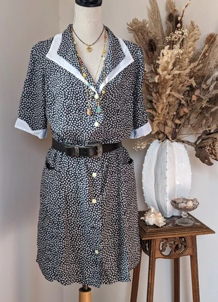 Robe tunique bleu marine minis fleurs blanches Vintage 90, brand: Vintage, condition: Very good, size: L / 40 / 12, €10.00, €11.20 includes Buyer Protection Pro