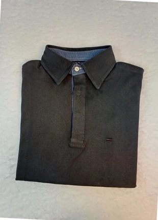 Polo Tommy Hilfiger gris foncé homme taille M col rayé intérieur THP9, marca: Tommy Hilfiger, estado: Bom, tamanho: M, €14.00, €15.40 inclui Proteção do Comprador