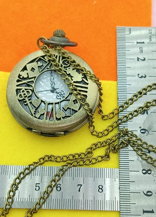 Montre à gousset Alice in wonderland, marque: Alice, état: Très bon état, taille: 47 mm et plus, 5,00 €, 5,95 € Protection acheteurs (Pro) incluse