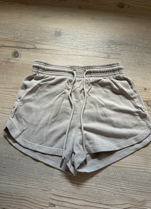 Hellgraue Taupe farbige Jogger Shorts, marque: H&M, état: Bon état, taille: S / 36 / 8, 3,00 €, 3,85 € Protection acheteurs incluse