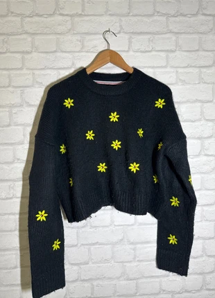 Pull noir à fleurs Tommy Hilfiger femme S – bon état, merk: Tommy Hilfiger, staat: Goed, maat: S / 36 / 8, € 15,00, € 16,45 inclusief Kopersbescherming