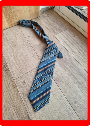 R0106. Cravate homme rayée bleu, marca: Armand Thiery, estado: Muy bueno, 4,00 €, 4,90 € Protección al comprador Pro incluida